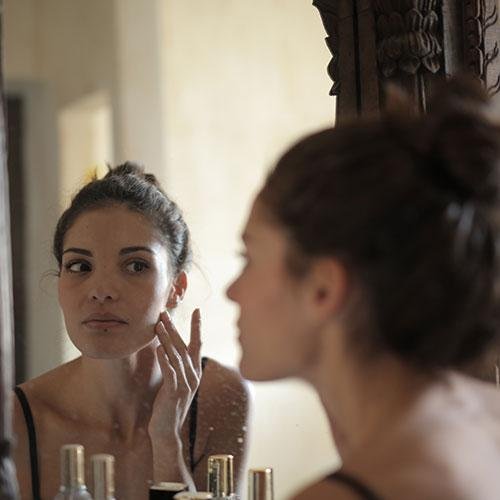 Combat Acne Effectively with Salicylic Acid for Clear Skin