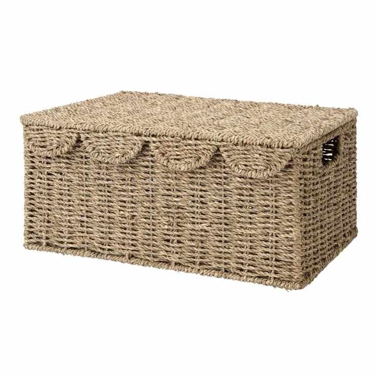 Scalloped rattan storage box with lid