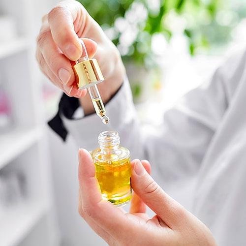 Choosing the Perfect Beauty Oil for Your Skin Type