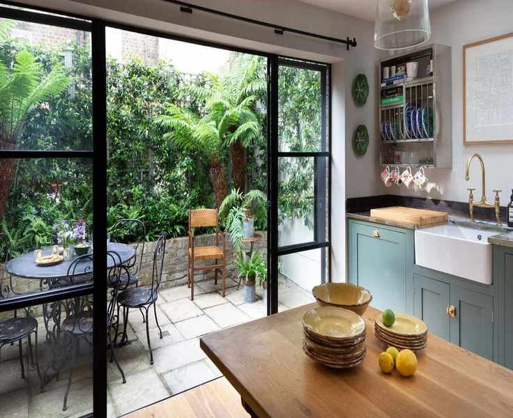 Transform Your Backyard with Vintage Charm – 6 Tips for a Cozy Retreat