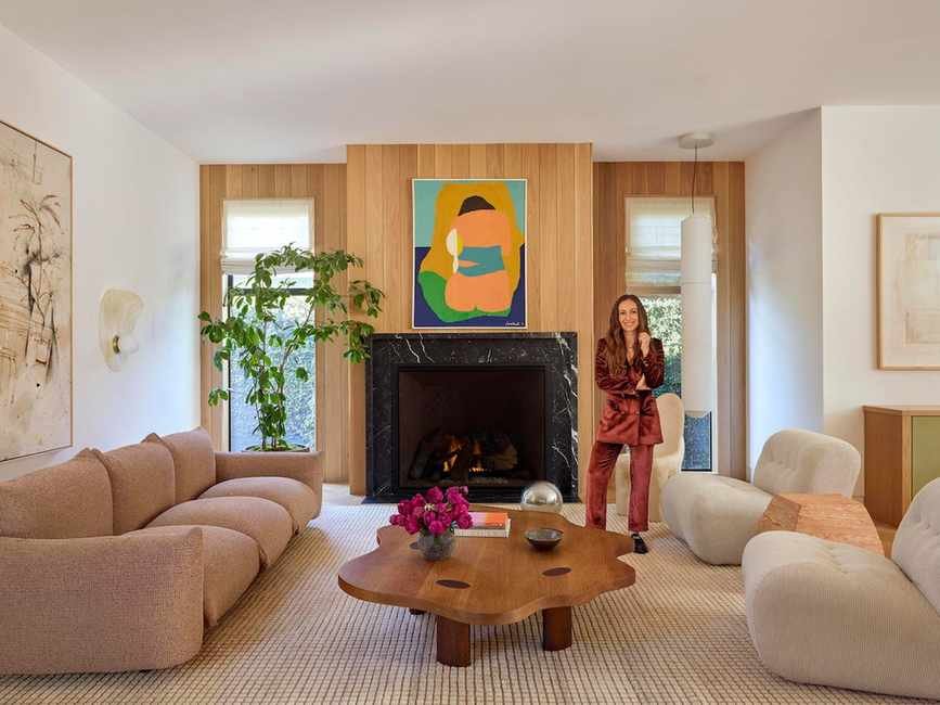 Creating a Cozy Atmosphere: Expert Hosting Tips for Inviting Spaces