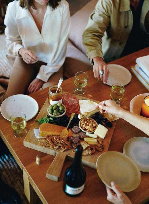Smart Strategies for Managing Blood Sugar During the Holidays
