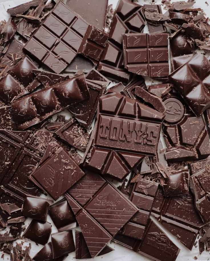 7 Irresistible Chocolate Bars to Delight Your Valentine This Year