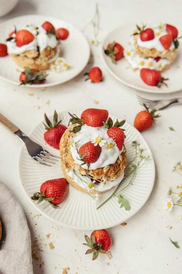 gluten-free strawberry shortcake_easy dessert recipes to feed a crowd