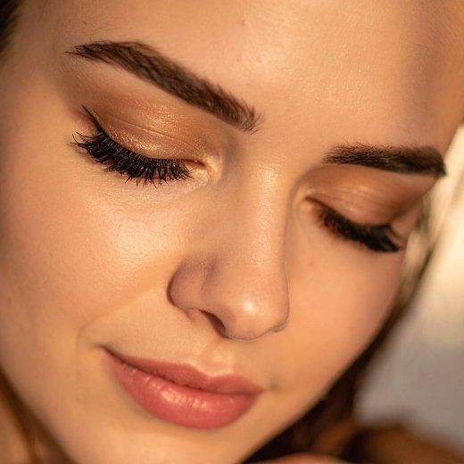 Discover the Benefits of Silk Eyelash Extensions for Effortless Beauty