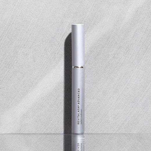 Achieve Gorgeous Lashes with RevitaLash Advanced Eyelash Conditioner
