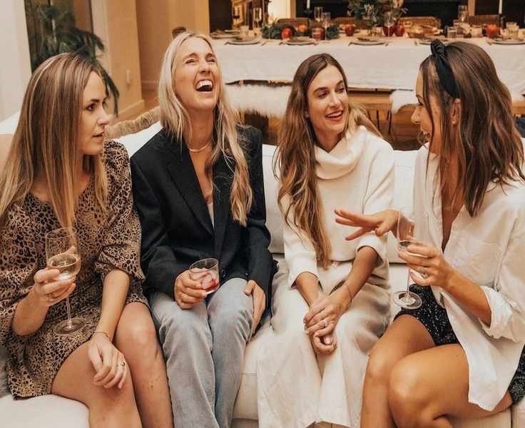 50 Engaging Conversation Starters for Thanksgiving Gatherings