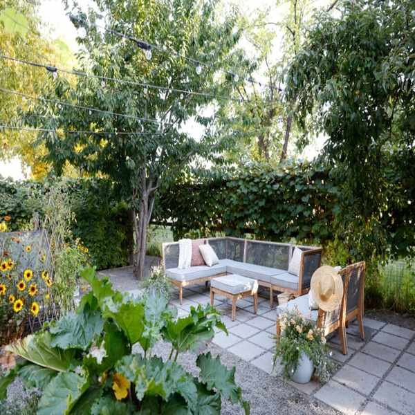 outdoor living room backyard design, budget friendly backyard updates