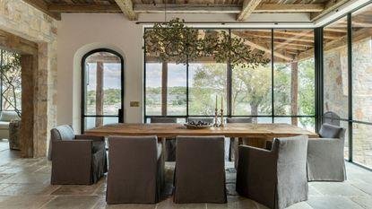 Transform Your Dining Room with Chic Decor Trends for 2026