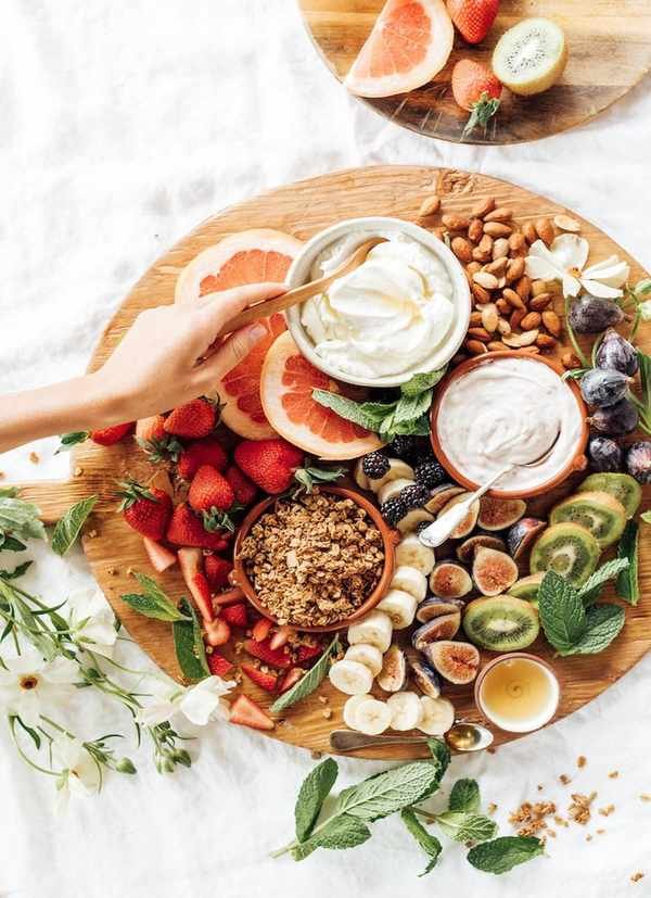 Delight Mom with a Vibrant Yogurt and Granola Breakfast Board