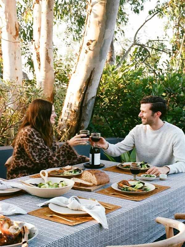 Easy Saturday Night Dinner Ideas for Low-Effort Enjoyment
