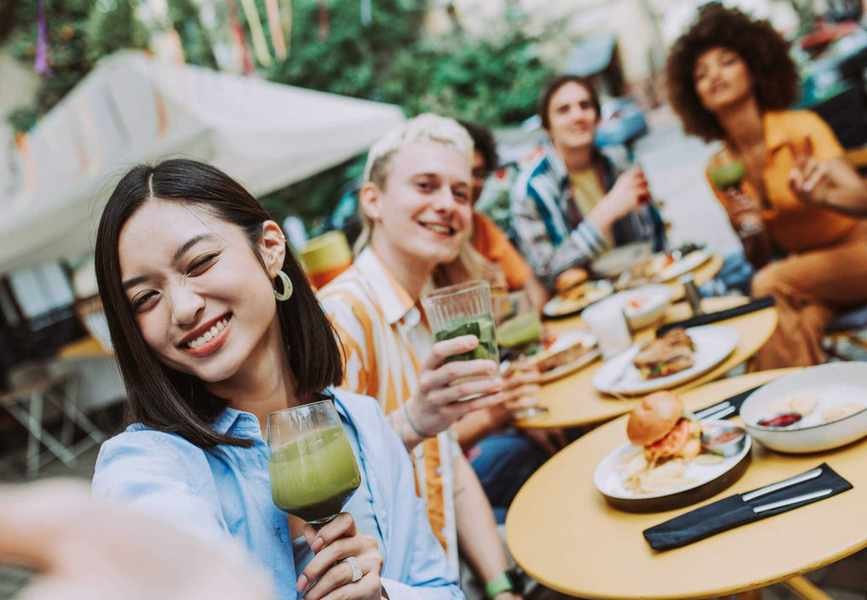 Top 6 Apps for Effortless Bill Splitting with Friends