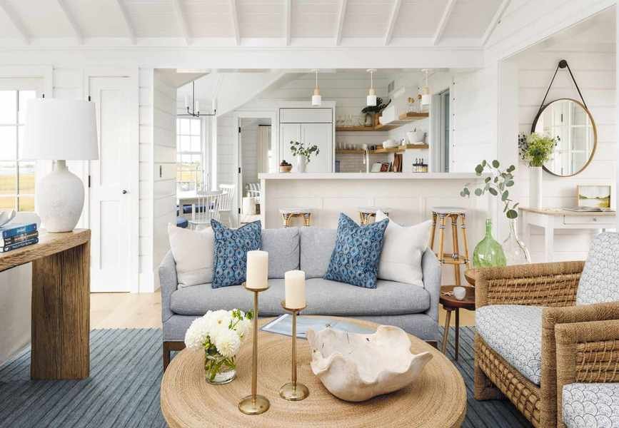 Charming Coastal Retreat with Endless Ocean Views