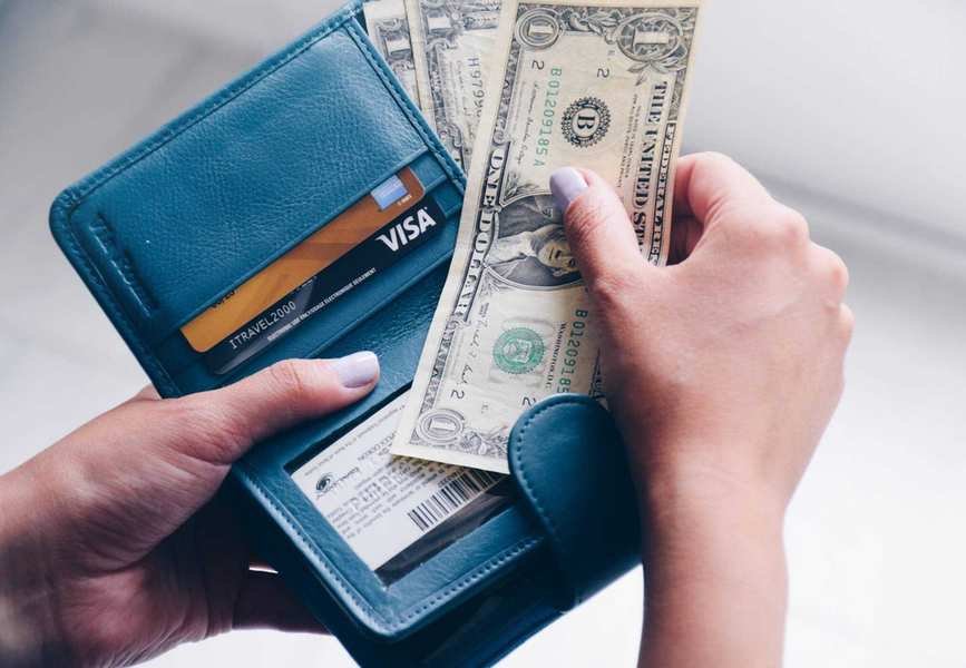 What to Do Immediately After Losing Your Wallet