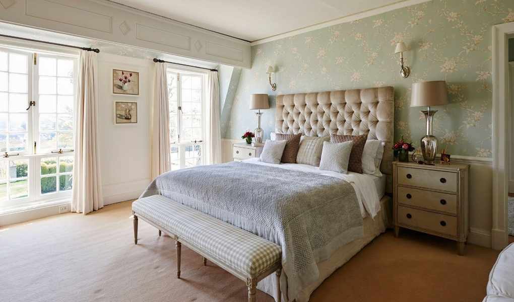 Why Storing Items Under Your Bed Can Lead to Mattress Mold — Safer Alternatives