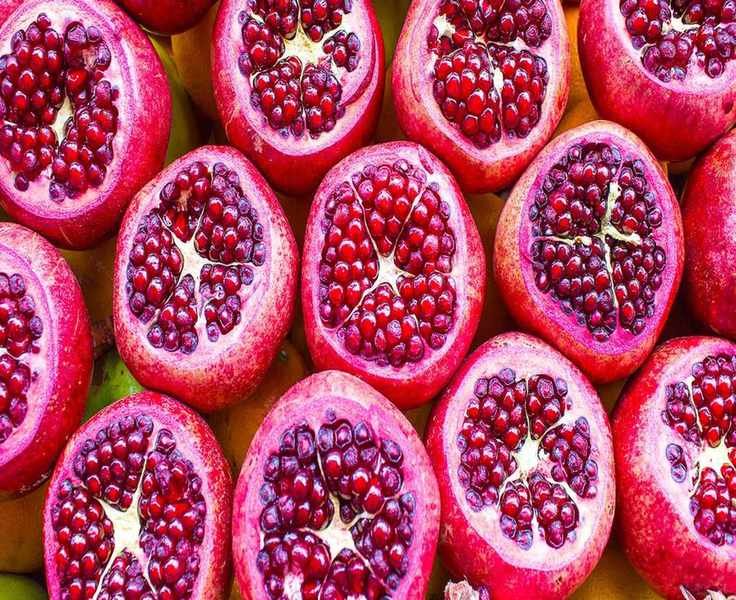 Growing Pomegranates: Cultivate These Delicious Superfruits with Ease