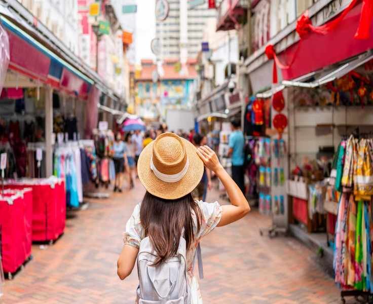 Top 6 Street Scams While Traveling and How to Steer Clear of Them