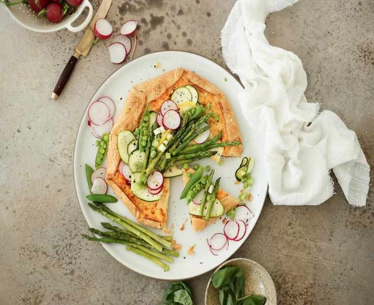 Celebrate Summer with a Delicious Ricotta and Cheddar Vegetable Tart