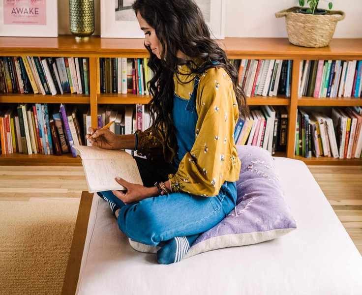 Manifesting Your Dream Life: A Starter's Handbook