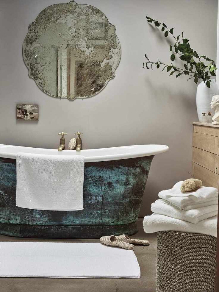 White bathroom rug from The White Company