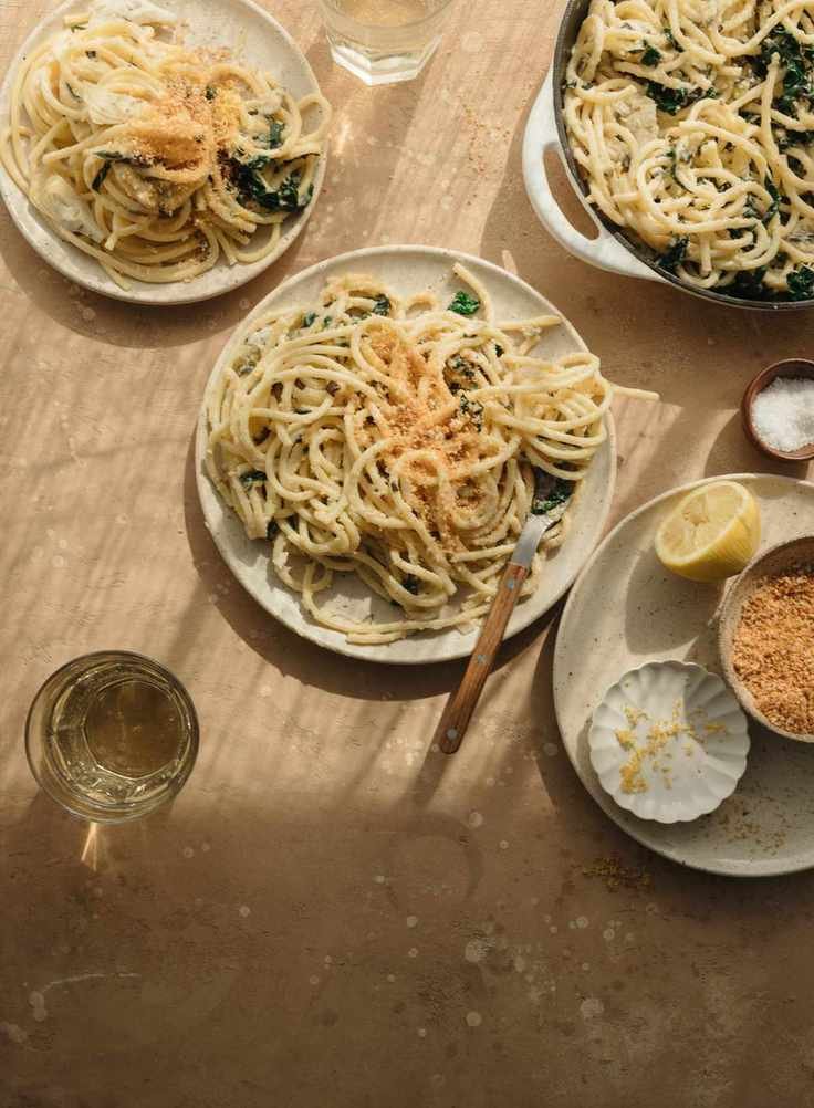 10 Easy Pasta Dishes with Under 10 Ingredients That Taste Amazing