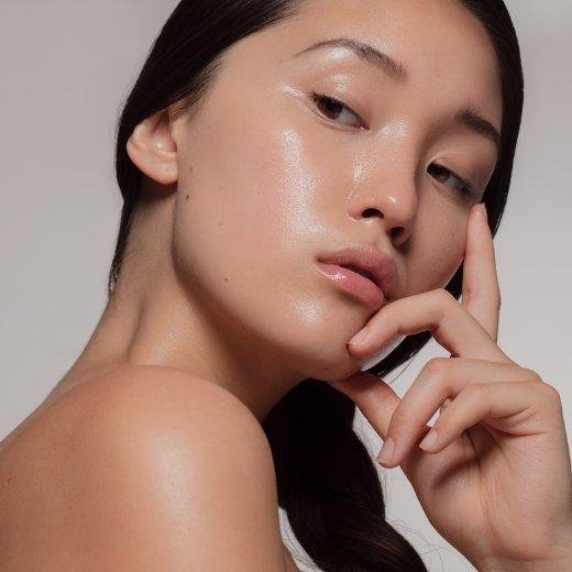 Going Makeup-Free: Does It Benefit Your Skin?