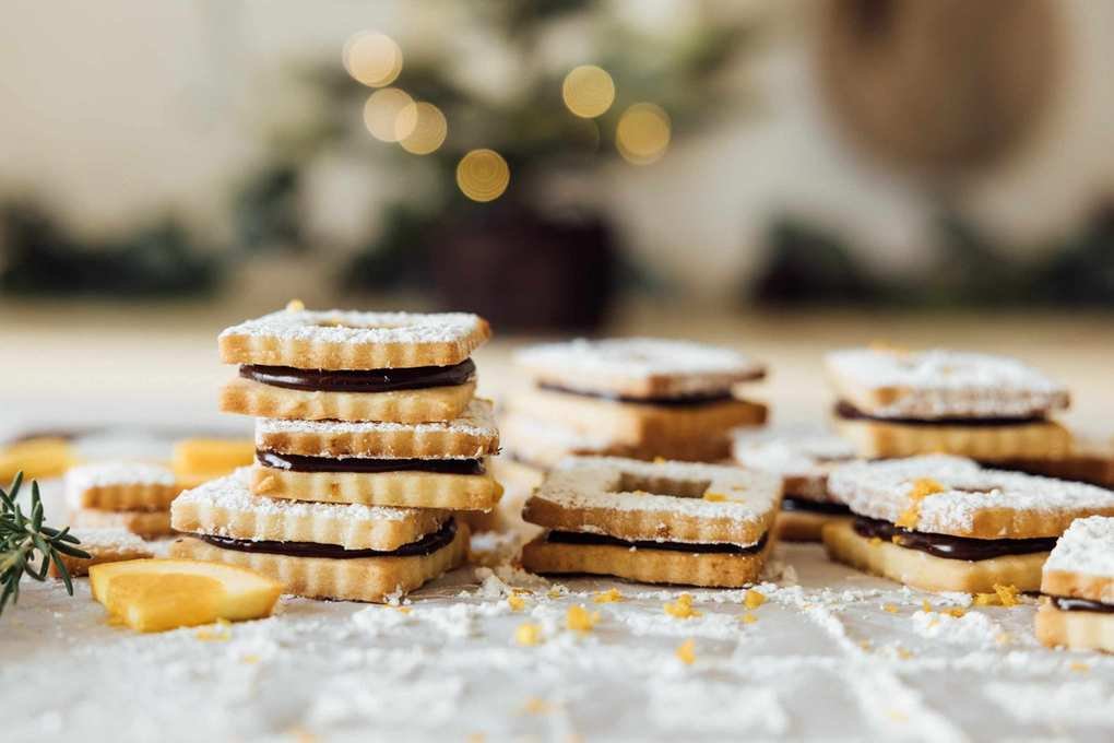 Chocolate Orange Shortbread Linzer Cookies for the Holidays