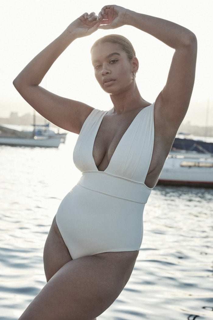 Top Swimsuits for DD Cup Sizes: Style, Support, and Fit