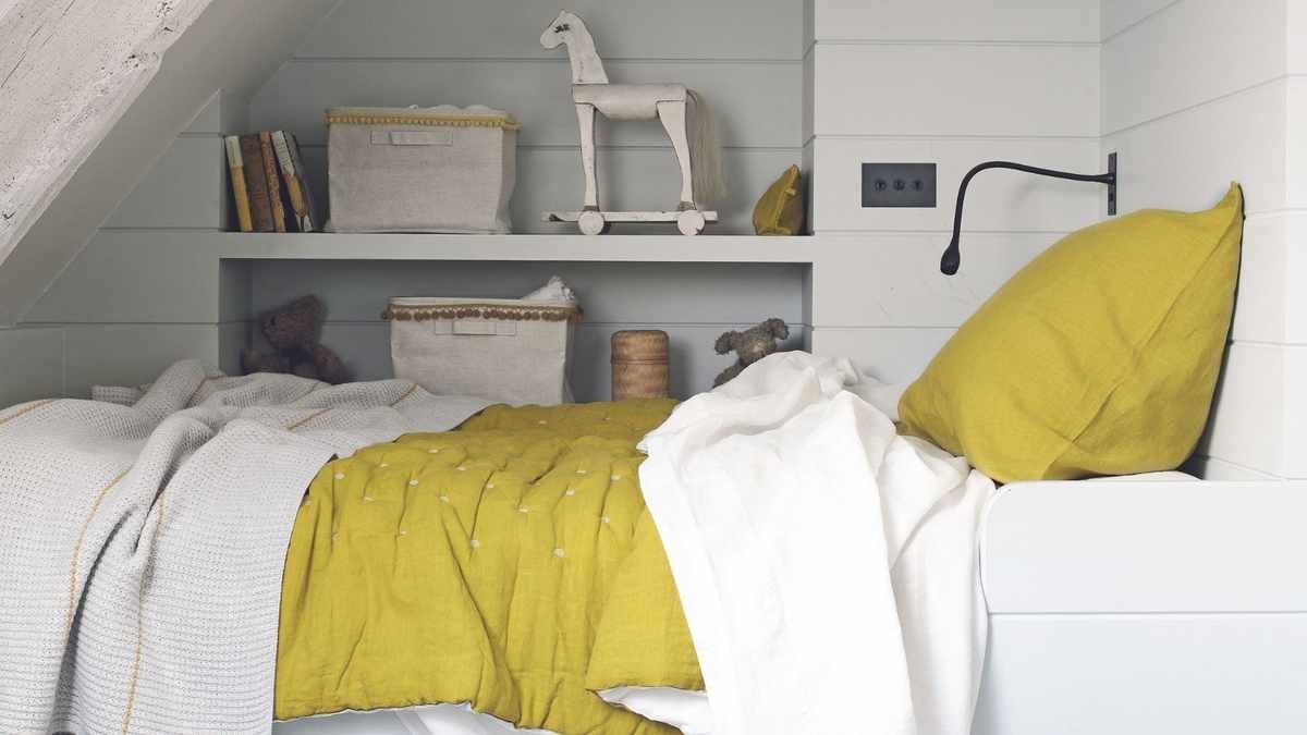 Keep Fitted Sheets Secure on Your Bed with These Expert Tips