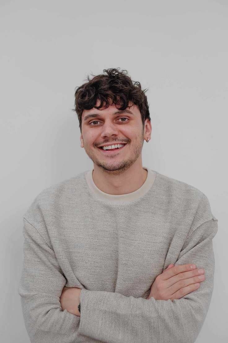 Artem Kropovinsky headshot