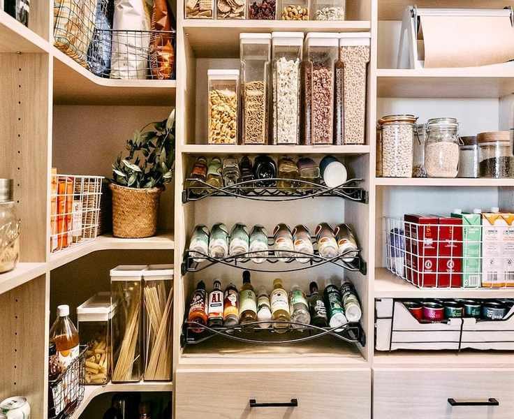 Creating a Harmonious Home: Tips for an Organized Living Space