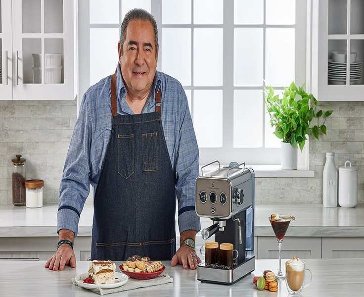 Emeril Everyday: Culinary Innovation Beyond the Checkout