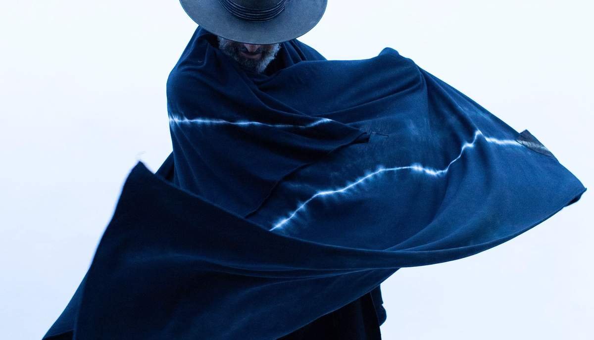 14 Ways to Embrace Sustainable Fashion with One Golden Thread