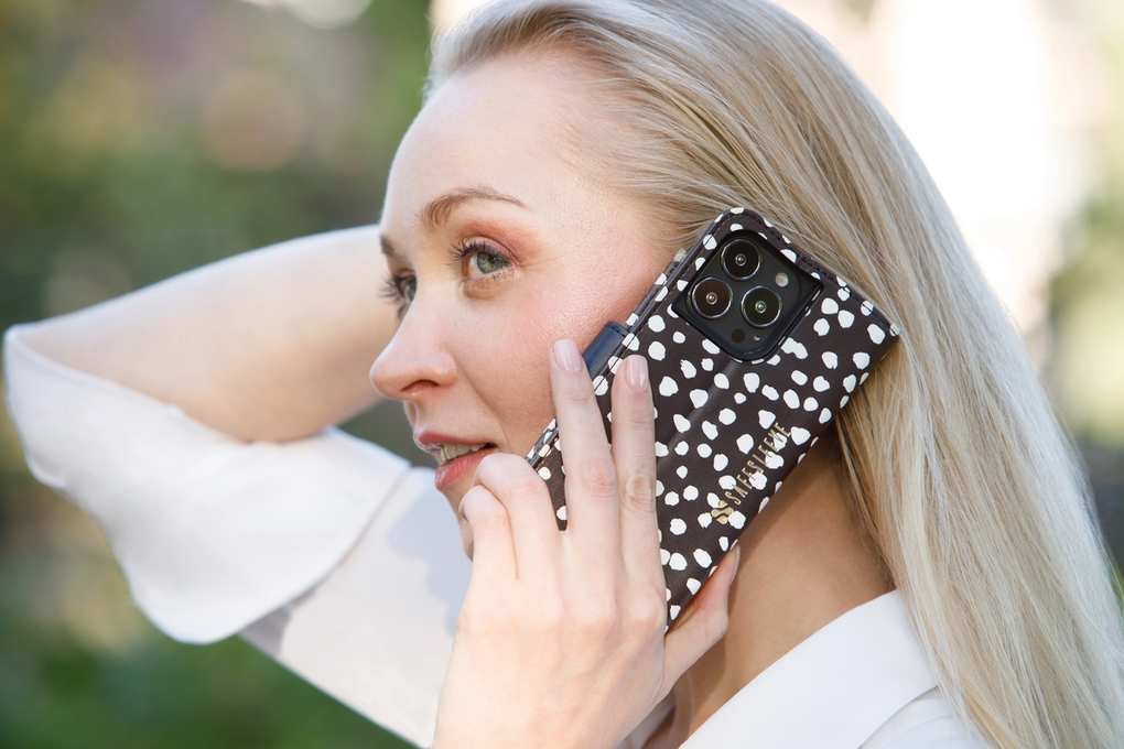 SafeSleeve 101: 12 Must-Have Cases + Smart Savings Tips