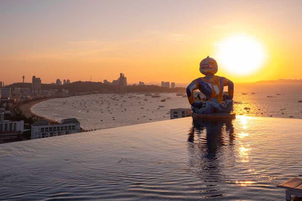 Siam@Siam or Westgate River Ranch Resort? Here's What Each Does Best