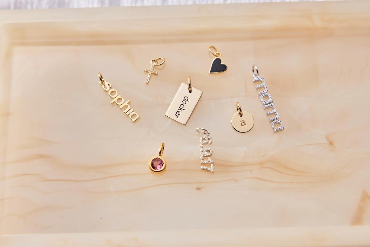 A Few Days With Tiny Tags: What I Learned About Personalized Jewelry